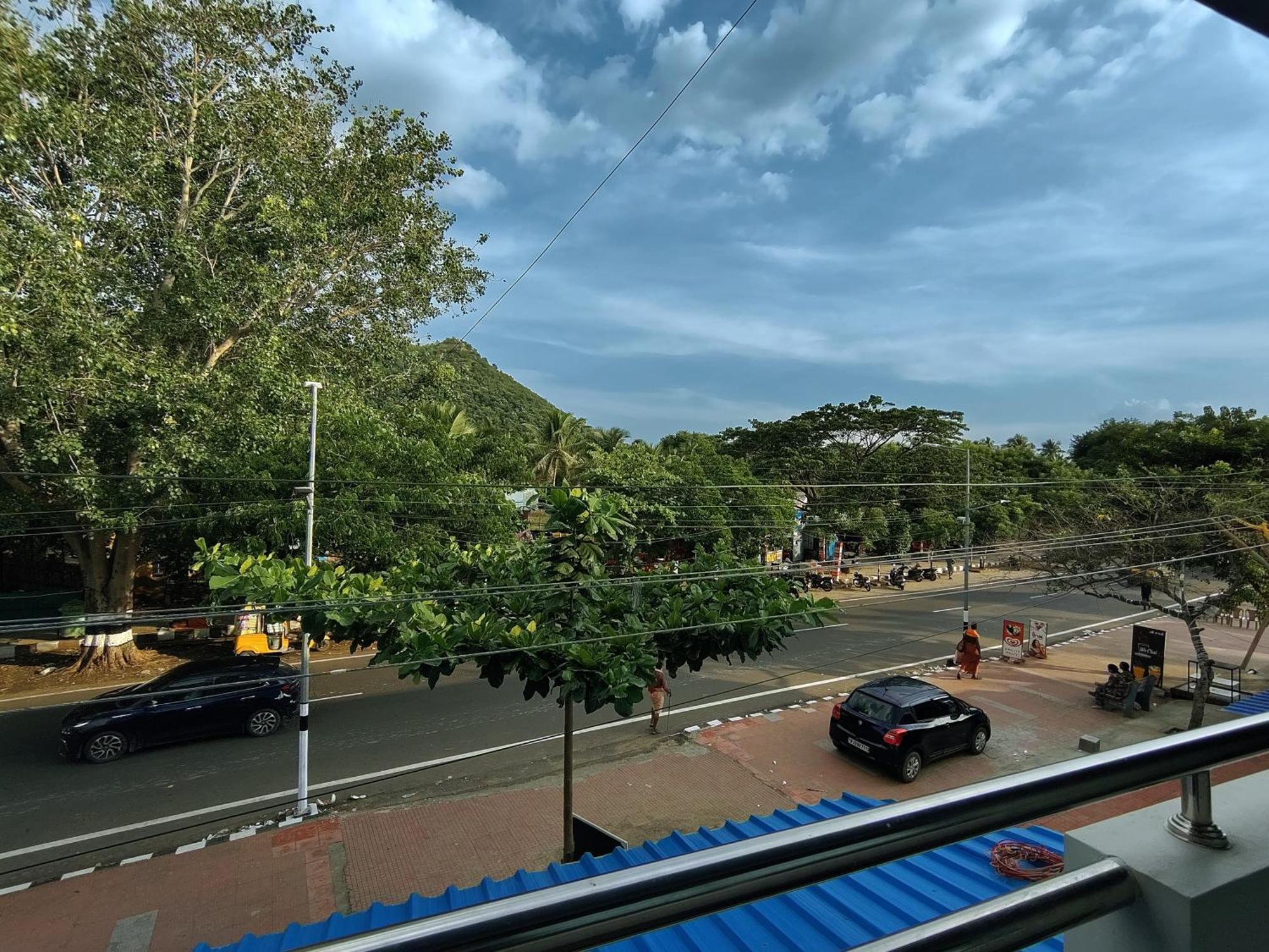 Athma Aruna Residency - Mountain View Rooms Tiruvannāmalai 外观 照片